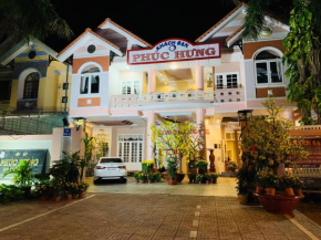 Отель Phuc Hung Hotel  Ратьзя